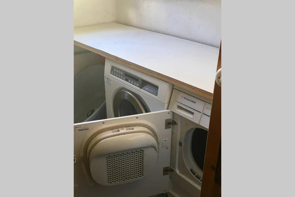 Ferienwohnung Uf Z'Enisch クロスタース エクステリア 写真