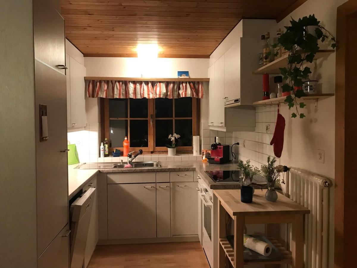 Ferienwohnung Uf Z'Enisch クロスタース エクステリア 写真